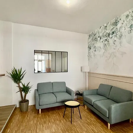 Maison Familiale Proche Centre Дом отдыха Амьен